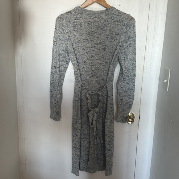 Ann Taylor Grey Sweater Dress in the Size M - Picture 3 of 5
